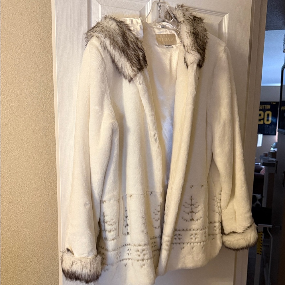 Nulage White Teddy Jacket with Faux Fur Accents